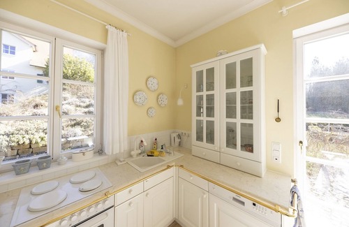 Ebern Apartment | Vacation home (200sqm) with terrace and garden
