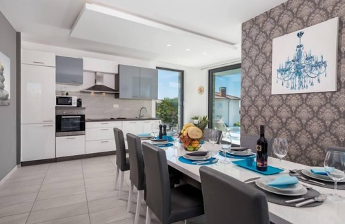 Zurkovo House | Vacation home Albi by Interhome