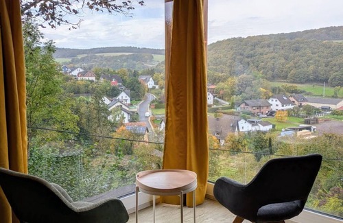 Schalkenbach House | Vacation home Am Baumwipfel - Holiday home, shower, WC, 2 bedrooms