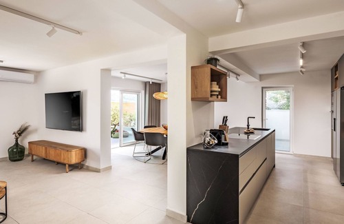 Splitska House | Vacation home Brax8 by Interhome