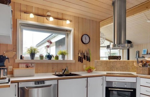 Mosebølle House | Vacation home "Broder" - 300m to the inlet in Sealand in Faxe - 6 persons, 3 bedrooms