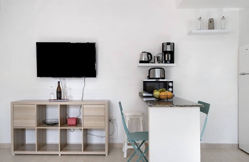 Playa Honda House | Vacation Home "Candido 2" close to the Sea with Private Terrace