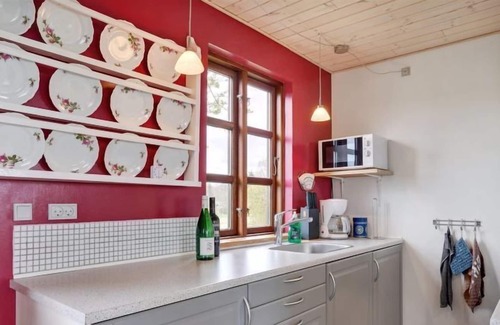 Allingabro House | Vacation home "Clarice" - 120m from the sea in Djursland and Mols in Allingåbro - 4 persons, 1 bedrooms