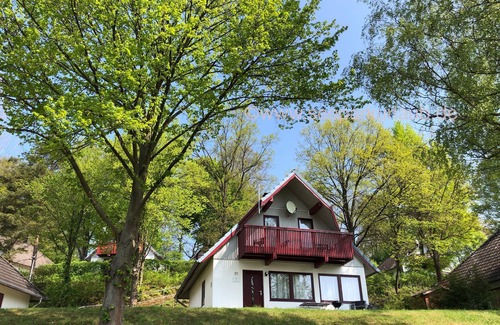 Kirchheim House | Vacation home, detached - lake view - 6 persons - comfortably furnished.