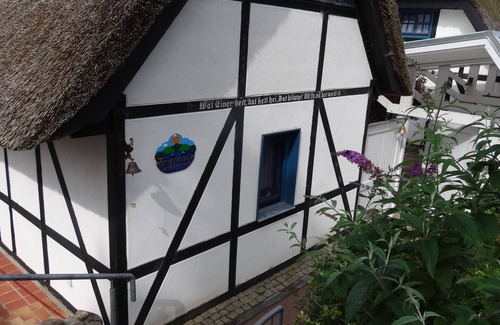 Bruel House | Vacation home with thatched roof at Kühlensee in the Sternberger Seenland Nature Park