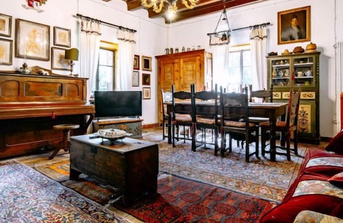 Ala House | Vacation home Dimora Storica Lessinia in Ala - 14 persons, 7 bedrooms