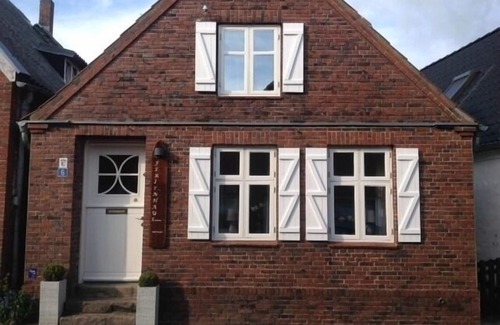 Bredstedt House | Vacation home for 3 guests with 66m² in Bredstedt (133618)