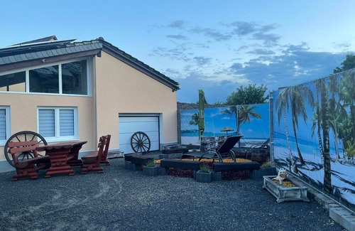 Arnshofen House | Vacation home Hüttis Hütt - 2-bed cottage, shower, WC, 1 bedroom, 2 loungers