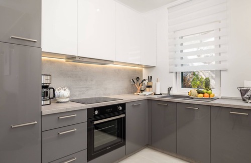 Obrs House | Vacation home Makvic by Interhome