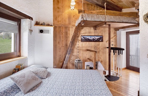 Monesi House | Vacation Home "Il Teccio Di Sandro" with Private Garden & Wi-Fi