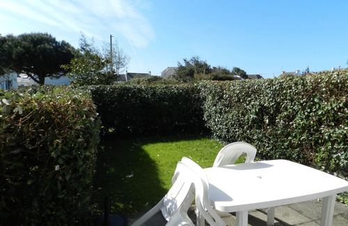 Quiberon House | Vacation home in Quiberon with small garden and terrace