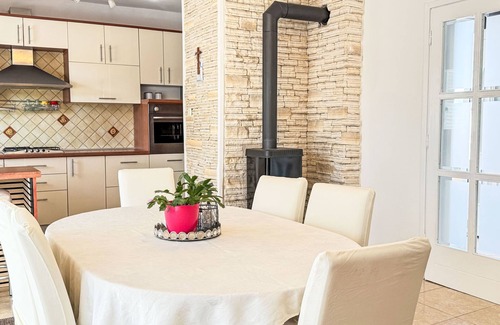 Podgradina House | Vacation home Karlo by Interhome