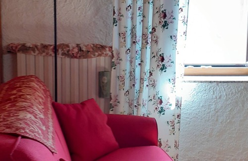 Rocca di Mezzo House | Vacation Home LA BAITA NEL BORGO in Oak in the Velino/Sirente Regional Park