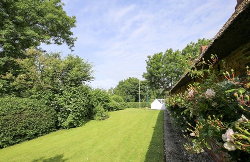 Risum-Lindholm House | Vacation home Landhaus Risum for up to 6 people