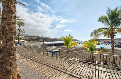 Playa San Juan House | Vacation Home 'La Casa De Tina' with Sea View, Private Terrace and Wi-Fi
