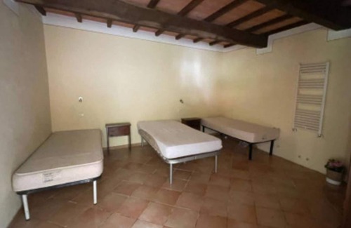 Gallicano House | Vacation Home "Luxury Suite La Grotta Del Vento" with Mountain View, Shared Pool & Wi-Fi