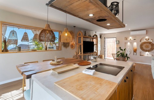 Chayofa House | Vacation Home 'Oceania B' with Sea View, Wi-Fi and Air Conditioning