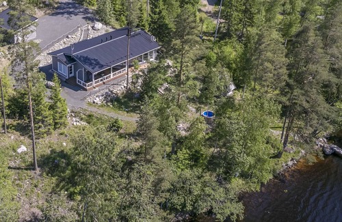 Hirvensalmi House | Vacation home Paula by Interhome
