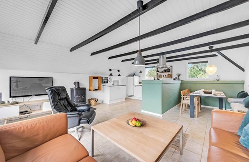 Sondervig Cottage | Vacation home renovated in 2023 with a 6-person hot tub - 1010