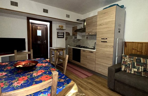 Roccaraso House | Vacation Home "Residence Fonte Eremita" with Mountain View, Shared Garden & Wi-Fi