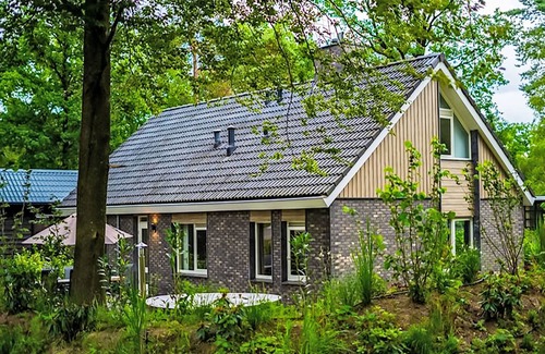 Bosgebied Hoenderloo House | Vacation home Specht by Interhome