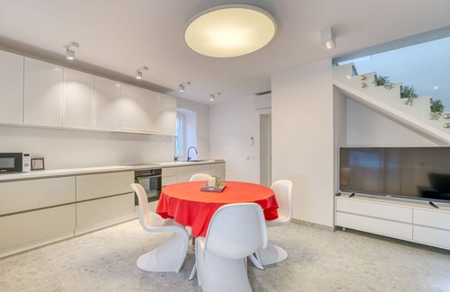 Mali Losinj House | Vacation home Tanja by Interhome