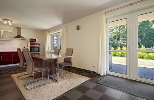 Muritz House | Vacation home Träumerei with its own earth sauna, spacious garden and fireplace