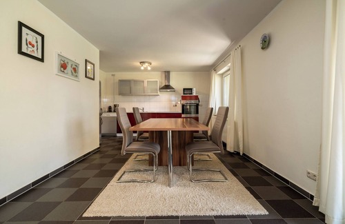 Muritz House | Vacation home Träumerei with its own earth sauna, spacious garden and fireplace