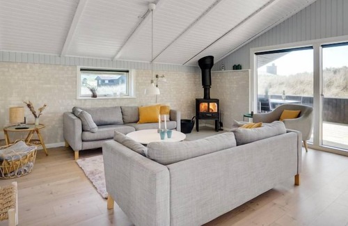 Bjerregard Strand House | Vacation home "Yvette" - 100m from the sea in Western Jutland in Hvide Sande - 6 persons, 4 bedrooms