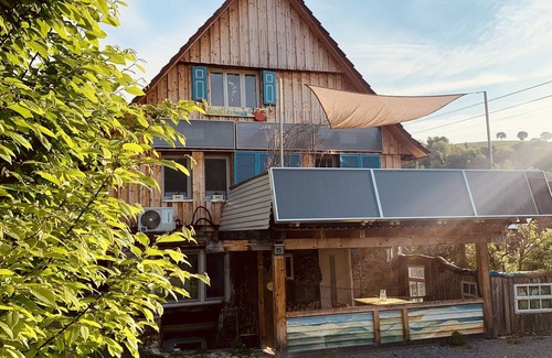 Mulfingen Apartment | Vacation in the Künstlerhaus - relax in an artistic ambience