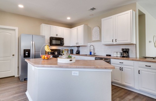 Georgetown House | Vacation Paradise in Georgetown w/Private Pool!