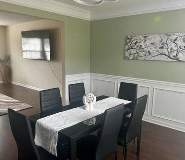 Jonesboro House | Vacation Paradise