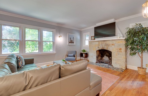 Champaign Cottage | Vacation Rental Near University of Illinois