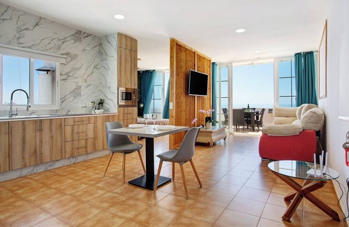 Puerto del Rosario Apartment | Vacation Studio 'Lujo Costero En Fuerteventura' with Private Terrace and Wi-Fi