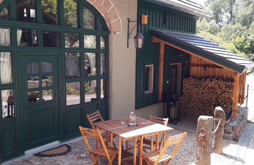 Auf Scheid Cottage | Vacation with country house flair