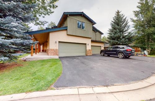Edwards House | Vail Valley Getaway