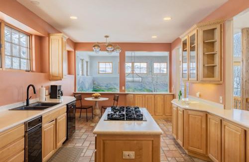 Eagle-Vail House | Vail View by AvantStay Minutes from Beaver Creek