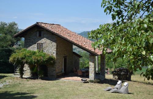 Monastero Bormida Villa | Vakantiehuis Casa Dolce Vista