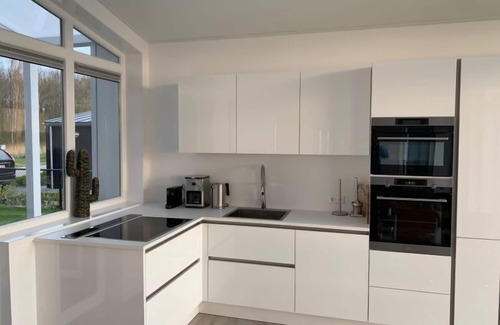 Wemeldinge House | Vakantiehuis Ruisweg 62 by Interhome