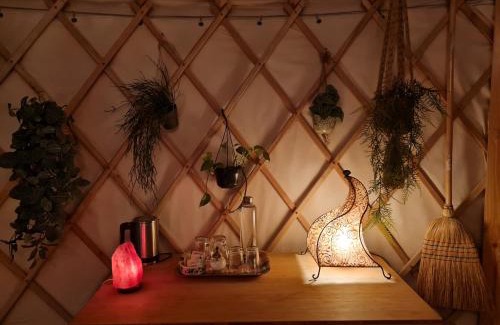 Eckelrade House | Vakantiewoning in monumentale boerderij met yurt