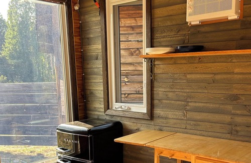 Valemount Cabin | Valemount Mountain Bunkie