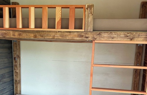 Valemount Cabin | Valemount Mountain Bunkie