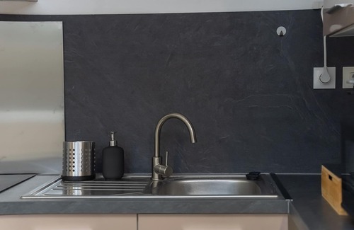 Marly Apartment | ValenStay - Accommodation Stade du Hainaut with garden