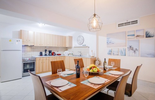 Xirokastello Apartment | Valeroso Apartment sea view 3 minutes from the beach