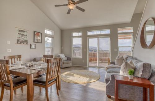 Neskowin House | Valhalla Vista - Meredith Lodging