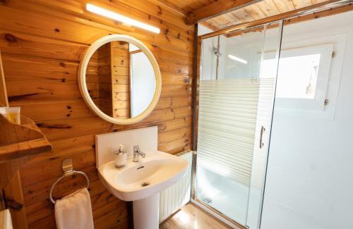 Ager Hotel | Vall d'Àger Resort & Camping
