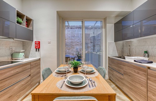 Bubaqra Apartment | Valletta in Style - Hosted by Sweetstay