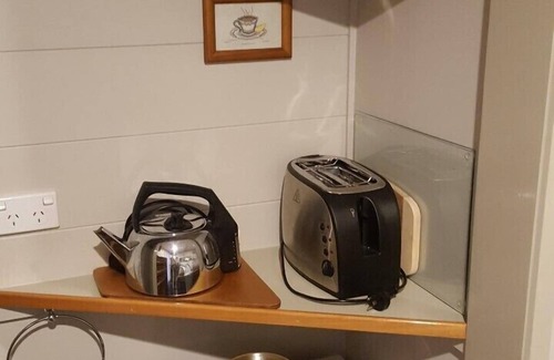 Rotorua Apartment | Valley Hideaway, peaceful and quiet. No Vape no Smoking property