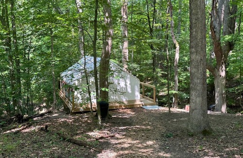 Cuyahoga Falls RV Rental | Valley Overlook, Peninsula, Ohio - Glamping Tent with Outdoor Deck, S2