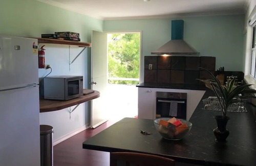 Ocean View Cottage | Valley Viewn